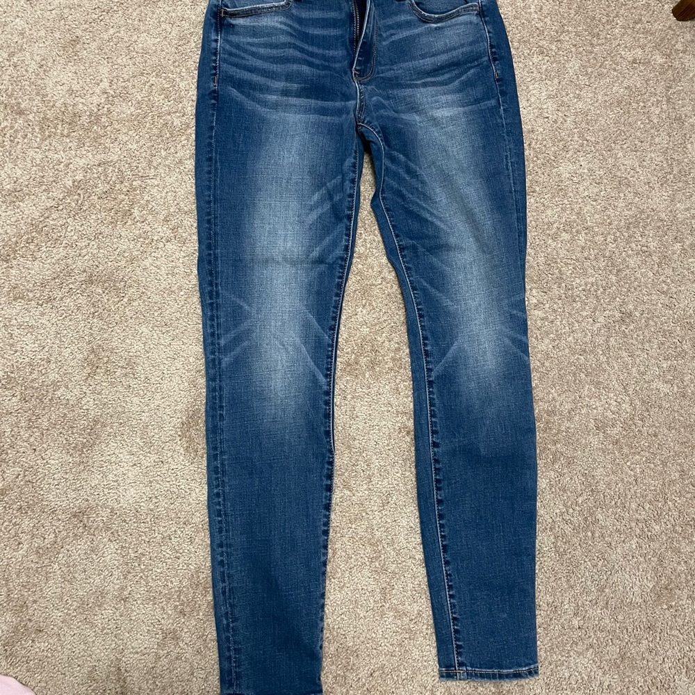 Skinny blue jeans
